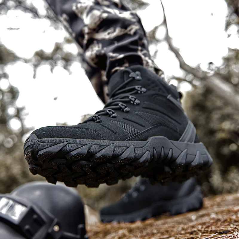 Military-grade Waterproof Men's Hiking Boots